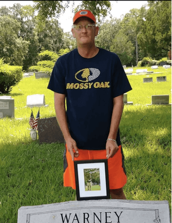 Derek Alan Warney Obituary